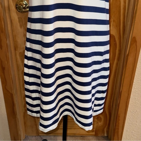 Vineyard Vines Blue and White Striped Dress Women’s Size Medium - Picture 5 of 11